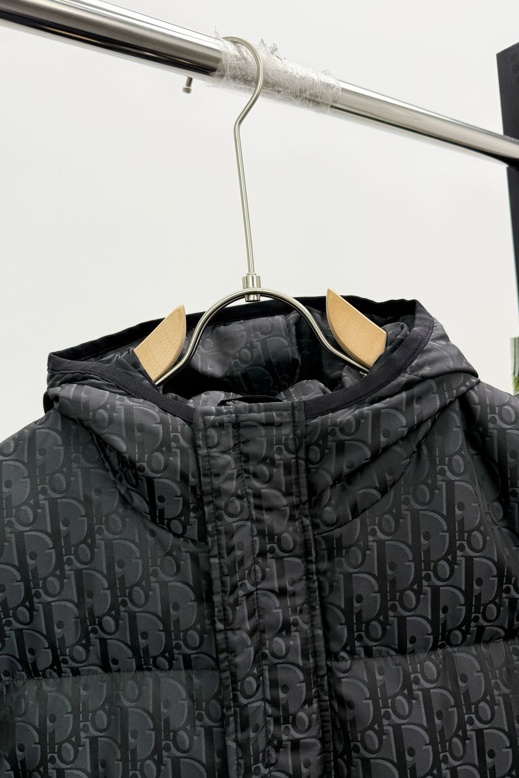 Dior 2026 Fall/Winter Goose Down Jacket | Warmth Meets Effortless Style