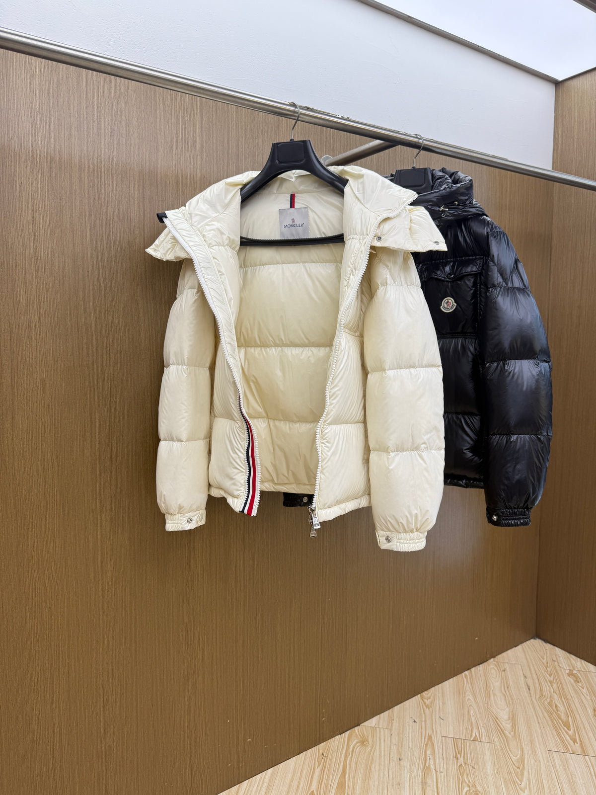 Mon 2026 Fall/Winter Unisex Hooded Goose Down Jacket | Warmth Meets Everyday Style