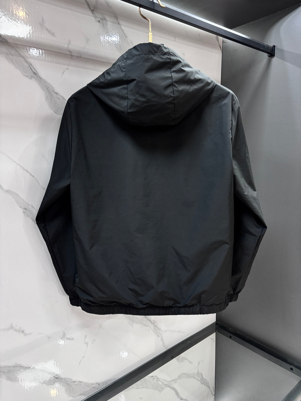 BURBERRY Men’s Spring/Summer 2026 Reversible Jacket | Two Sides, More Possibilities